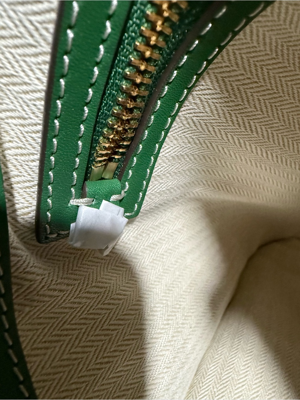 Tory Burch canvas and leather green and neutral oversized - Picture 6 of 6